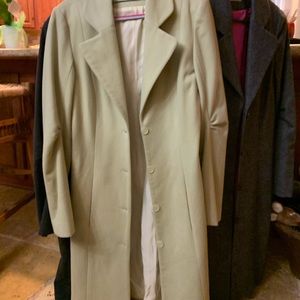 Spooner Prague jackets worn on (Sex and the City)